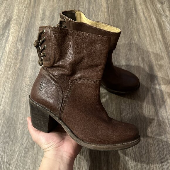 Frye Carmen Back Lace Bootie 3" Heal Women's 6.5 B Tan Leather Ankle Boots 76330